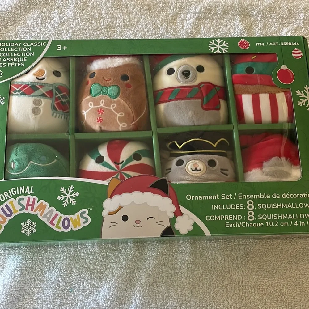 NWT HOLIDAY CLASSIC COLLECTION SQUISHMALLOWS 8 IN SET - Picture 3 of 13